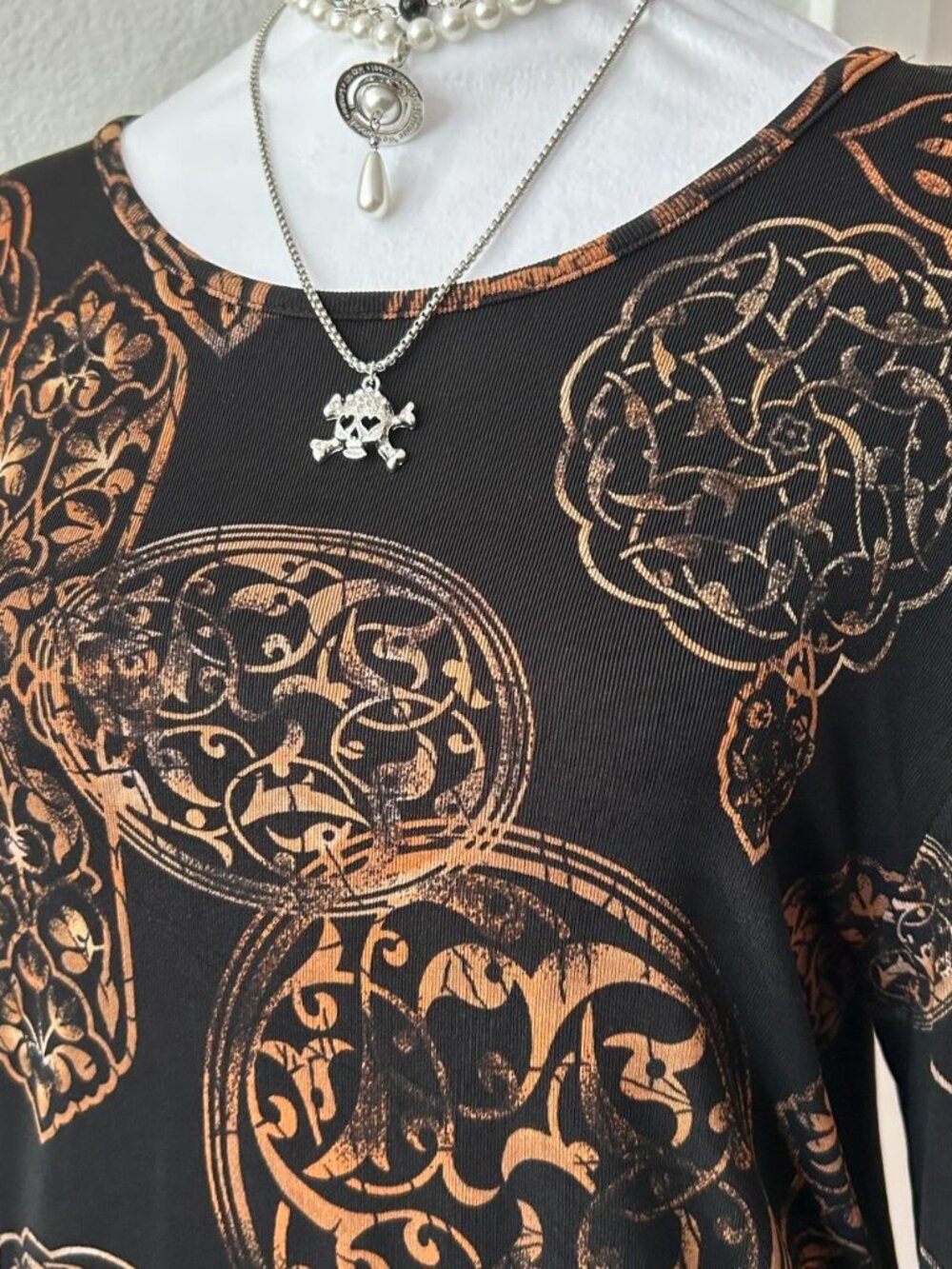 Vintage Black and Copper Long Sleeve Top - Picture 4 of 6